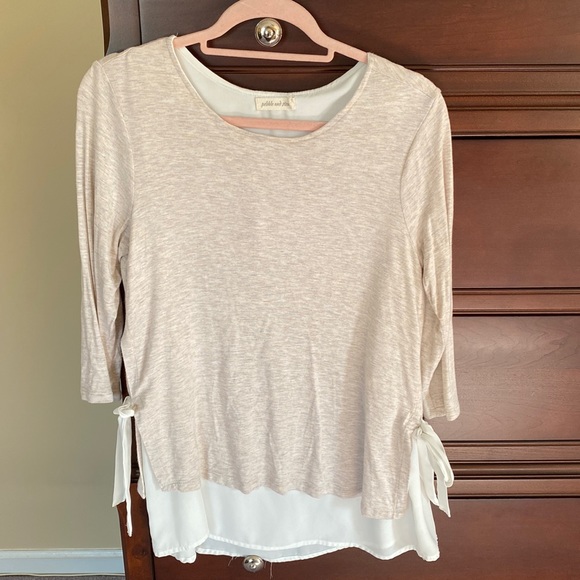 pebble and stone Tops - Pebble and Stone Beige and White Blouse